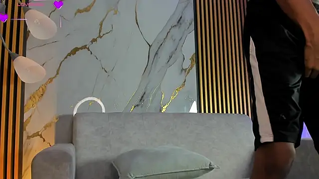 JulienSaint online show from February 25, 11:43 am