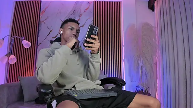 JulienSaint online show from January 9, 11:06 am