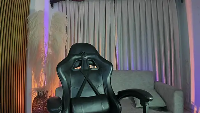 JulienSaint online show from January 12, 11:17 am