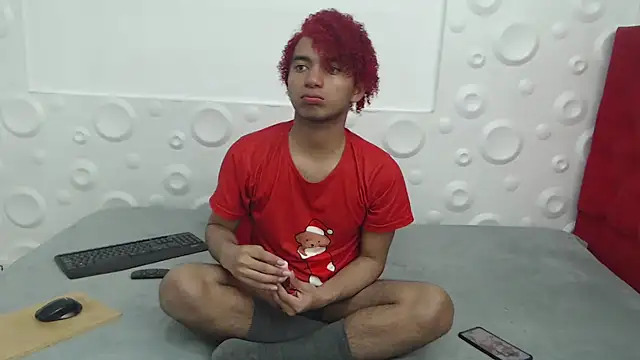 Snapshot of felipecams123 chatting on November 19, 11:49 pm felipecams123 online show from November 19, 11:49 pm