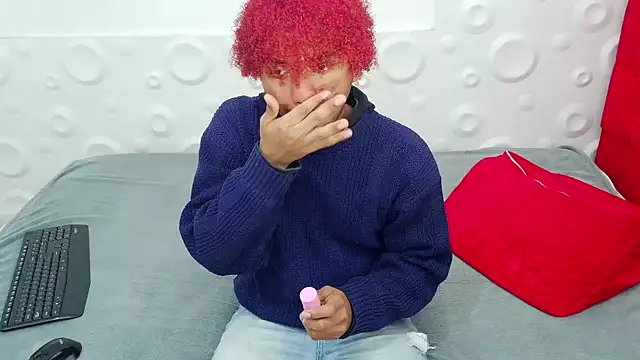 Snapshot of felipecams123 chatting on December 5, 1:38 am felipecams123 online show from December 5, 1:38 am