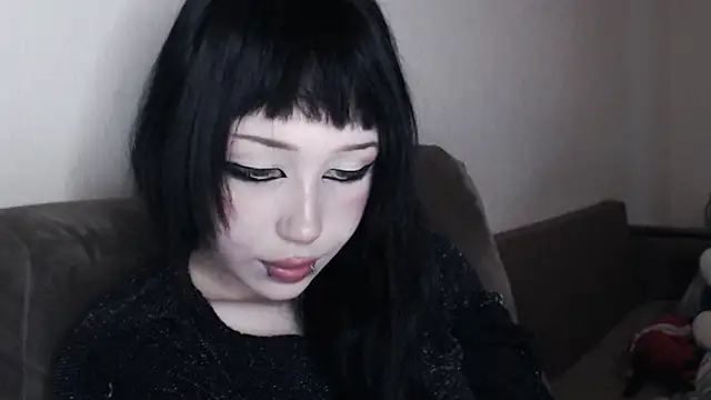  LUCY LAVE online show from October 31, 7:49 am