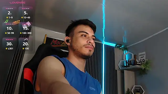 Bastian MCcormick online show from December 5, 11:53 am