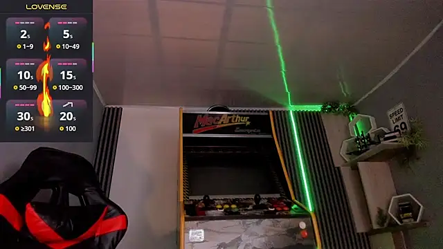 Bastian MCcormick online show from October 14, 1:01 pm