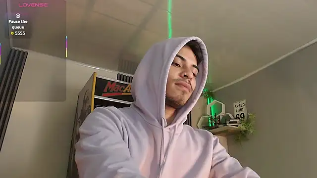 Bastian MCcormick online show from October 13, 12:51 pm