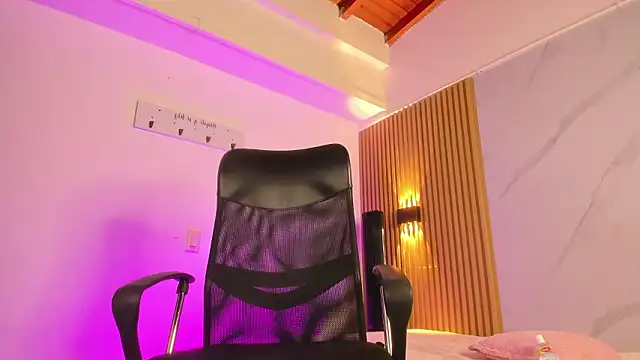 IM DAREN online show from March 19, 3:17 am