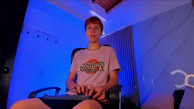 IM DAREN online show from March 13, 3:33 am