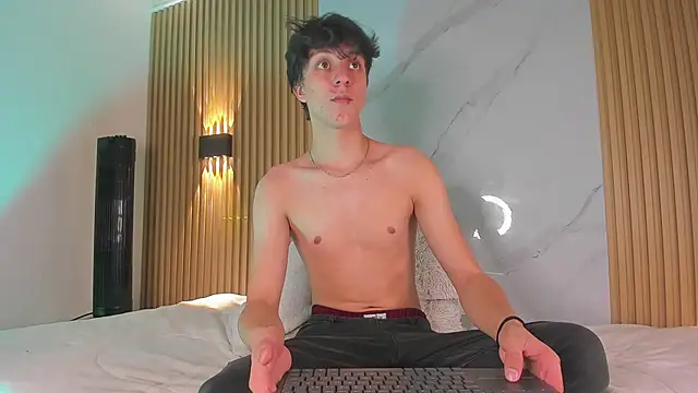 IM DAREN online show from November 28, 3:39 am