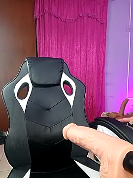 LunaaRosse online show from December 1, 2:45 am