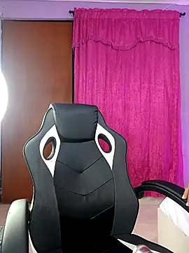 LunaaRosse online show from December 14, 2:40 am