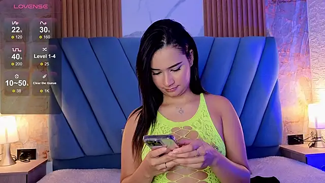Snapshot of nathalia_koch_ chatting on September 26, 7:54 pm nathalia koch online show from September 26, 7:54 pm