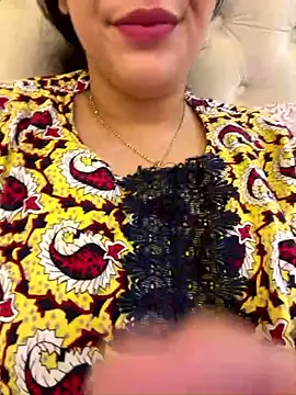 Snapshot of Bold-arabic-vibes chatting on November 5, 10:46 pm Bold-arabic-vibes online show from November 5, 10:46 pm