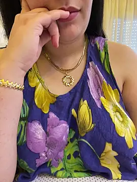Snapshot of Bold-arabic-vibes chatting on July 16, 12:35 pm Bold-arabic-vibes online show from July 16, 12:35 pm