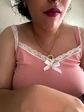 Snapshot of Bold-arabic-vibes chatting on November 12, 4:00 pm Bold-arabic-vibes online show from November 12, 4:00 pm