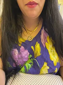 Snapshot of Bold-arabic-vibes chatting on July 15, 5:53 pm Bold-arabic-vibes online show from July 15, 5:53 pm