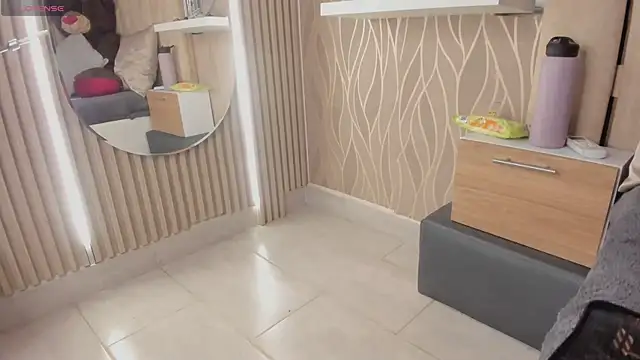 Melani Rosse online show from October 26, 5:08 am