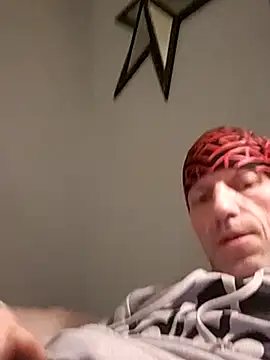 Snapshot of djcarey369159 chatting on December 5, 4:11 am djcarey369159 online show from December 5, 4:11 am