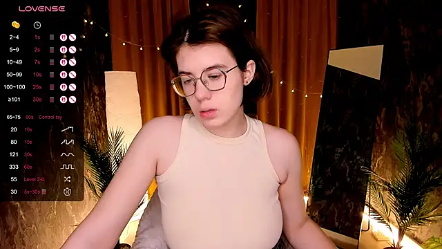 BellaCaress online show from December 14, 2:18 am