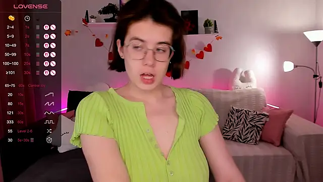 BellaCaress online show from November 21, 8:46 am