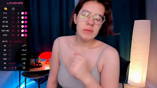 BellaCaress online show from November 7, 2:27 am