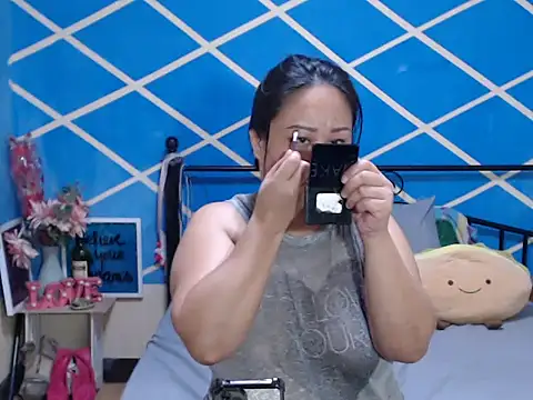 jengrey online show from September 13, 10:10 pm