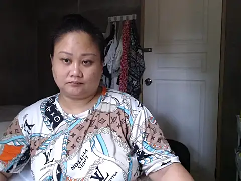 jengrey online show from January 10, 2:07 am