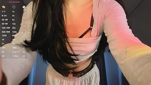 lunajii online show from June 6, 2:39 am