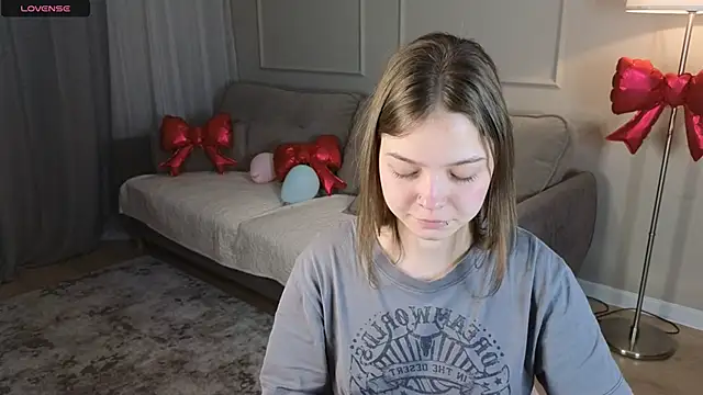 patriciapink online show from March 15, 2:35 pm