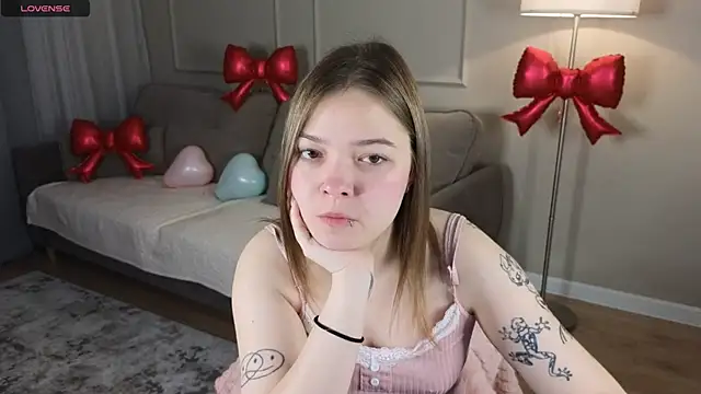 patriciapink online show from February 10, 5:17 am