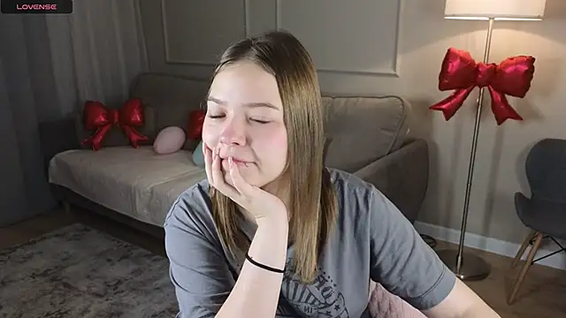 patriciapink online show from February 17, 2:09 am