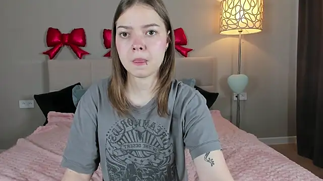 patriciapink online show from March 10, 5:22 am