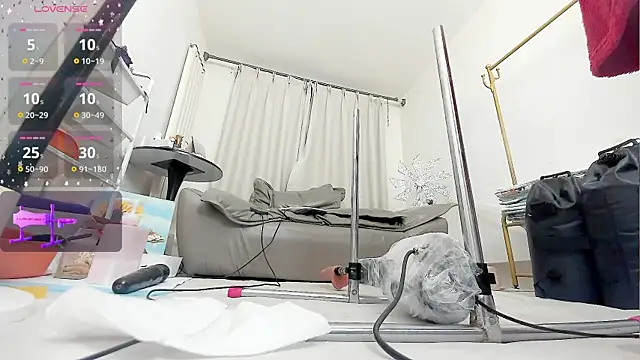 fox-yiyi online show from December 18, 12:09 pm