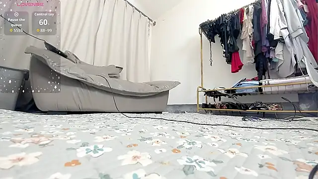 fox-yiyi online show from January 17, 8:07 am