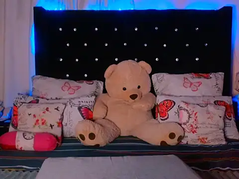 Snapshot of ReePassion chatting on October 31, 2:02 pm ReePassion online show from October 31, 2:02 pm