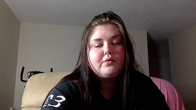 Snapshot of JJbaby1 chatting on April 29, 1:54 am JJbaby1 online show from April 29, 1:54 am