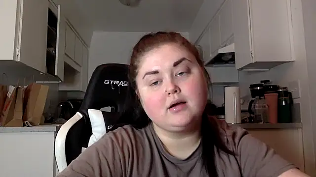 JJbaby1 online show from October 31, 2:46 pm