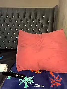 Kikie23 online show from November 7, 5:50 pm