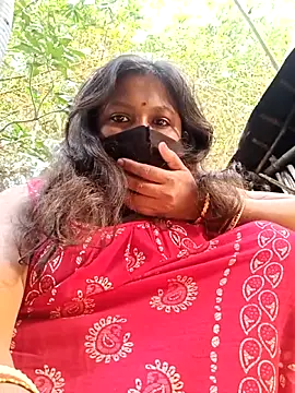 Snapshot of Hotty-rosni chatting on December 18, 10:08 am Hotty-rosni online show from December 18, 10:08 am