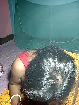 Snapshot of Hotty-rosni chatting on November 2, 11:43 pm Hotty-rosni online show from November 2, 11:43 pm