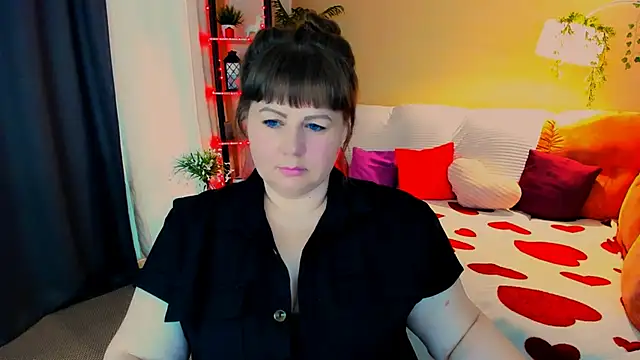 CrystaalStaar online show from April 15, 11:16 am