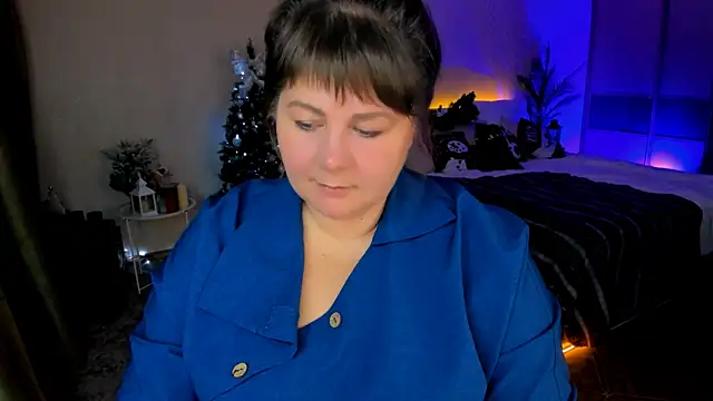 CrystaalStaar online show from December 17, 12:10 pm