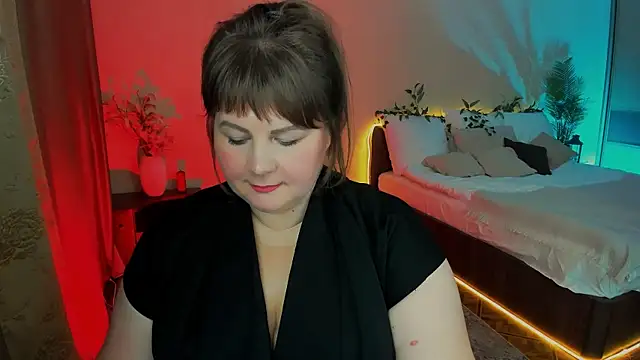 Snapshot of CrystaalStaar chatting on November 8, 7:28 pm CrystaalStaar online show from November 8, 7:28 pm