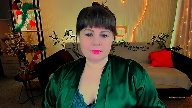 CrystaalStaar online show from May 14, 8:06 pm