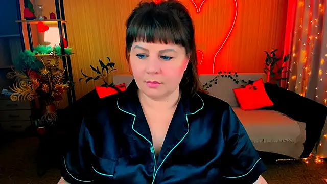 CrystaalStaar online show from April 2, 7:53 pm