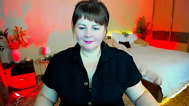 Snapshot of CrystaalStaar chatting on October 15, 9:28 am CrystaalStaar online show from October 15, 9:28 am