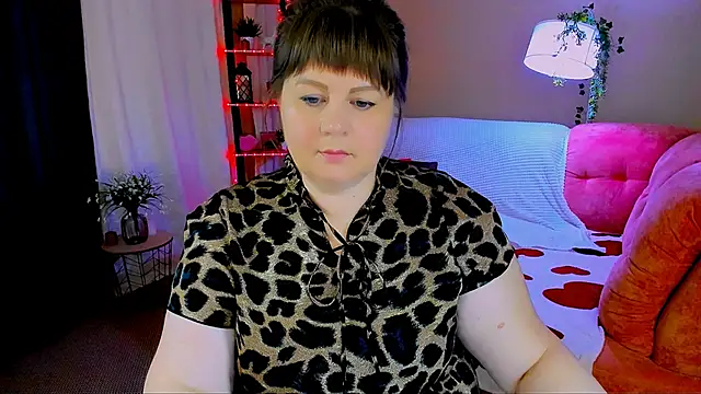 CrystaalStaar online show from May 28, 4:31 am