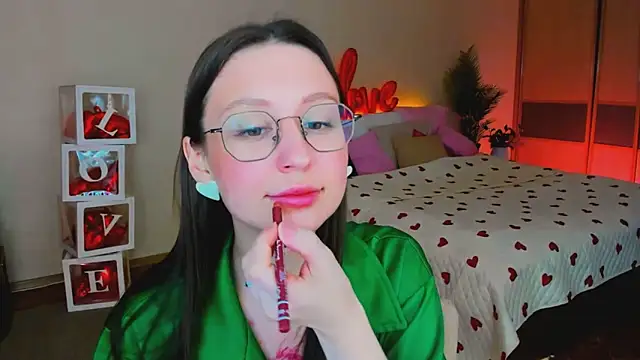 YourLovellyStory online show from February 16, 11:42 am