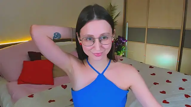 YourLovellyStory online show from March 10, 1:59 pm