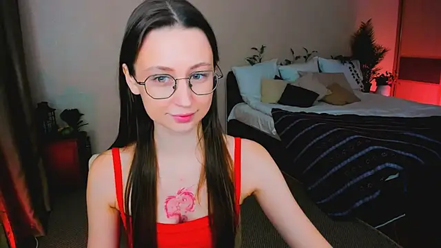 YourLovellyStory online show from February 10, 10:25 am