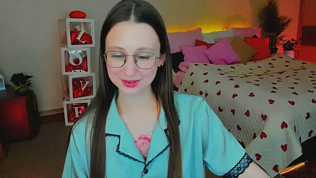 YourLovellyStory online show from February 19, 12:46 pm